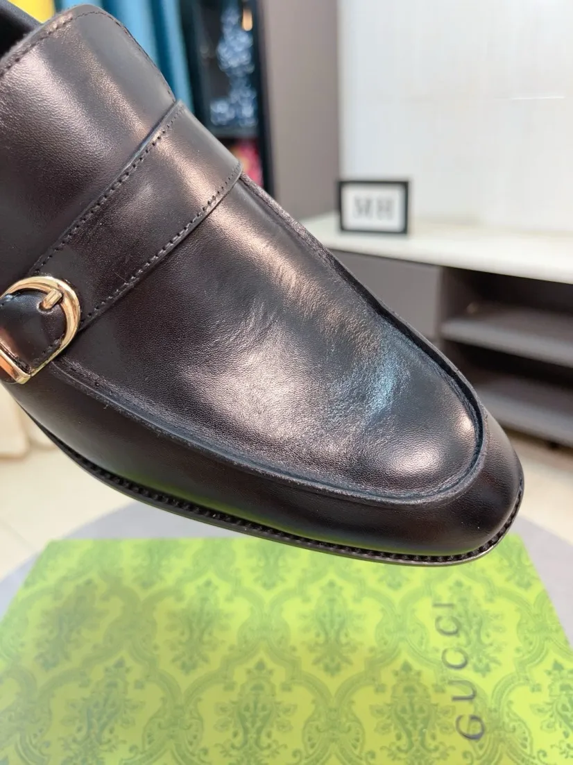 Men's shoes 💰500🌹🌹[GUCCI Gucci] A new style of formal men's leather shoes is coming ~ The original quality upper is made of Italian cowhide➕The leather is soft and delicate, comfortable and soft. The top layer of genuine leather, rubber wear-resistant outsole, the shoe shape is dignified and domineering, and the luxury charm is not concealed! The natural and free nouveau riche leads the trend. Code number: 38-44